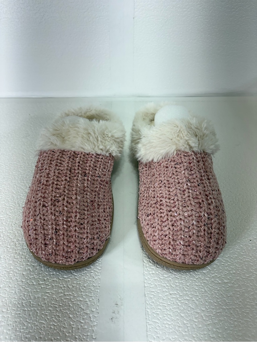 isotoner Blush Pink Knit Faux-Fur Trim Women's Slip-On Slippers s295